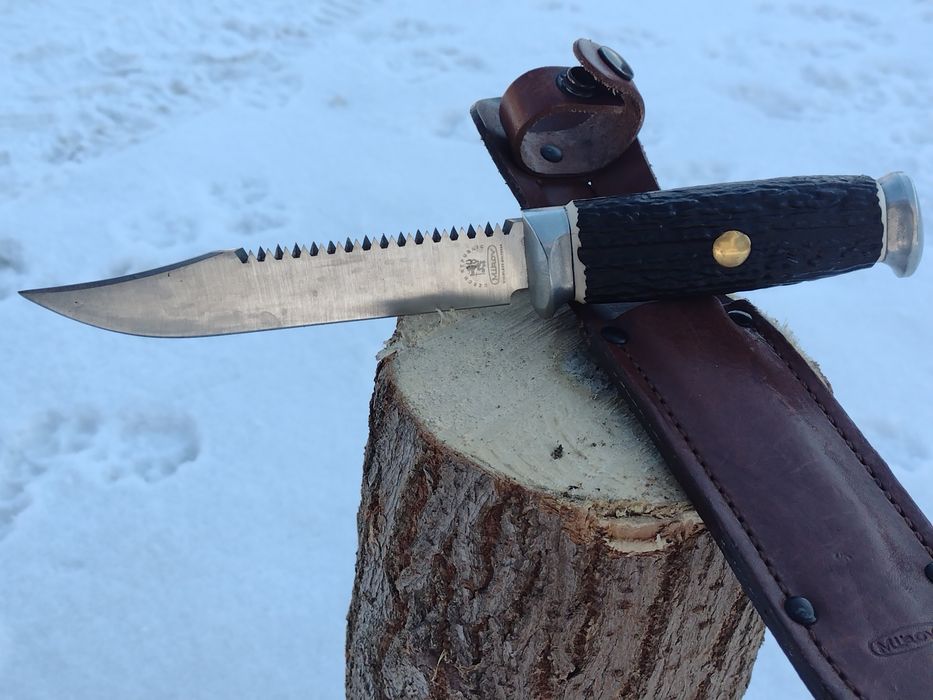 Vând cuțit de vânătoare Mikov Republica cehă