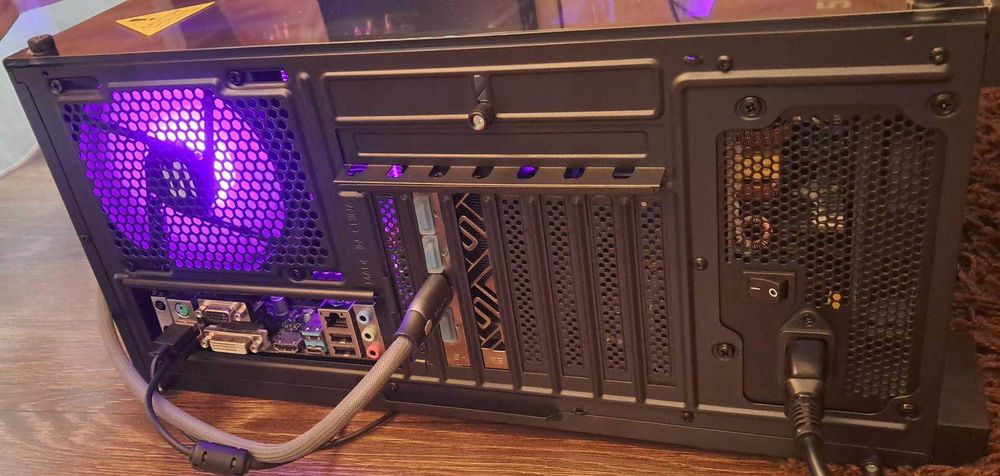 VANDUT PC Gaming I5 9600KF/RX 5700-8 GB/16 GB DDR4/SSD+HDD/GTA5/CS GO,etc