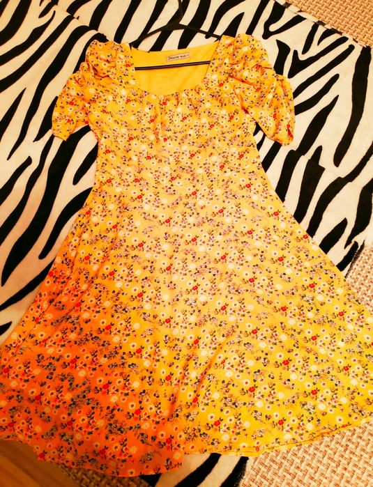 Платье цветочное вечернее