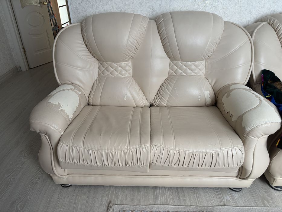 Продам диваны и кресло