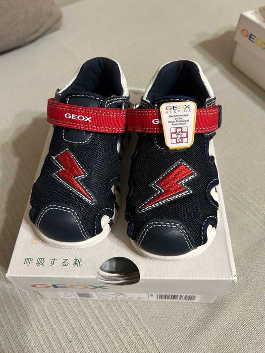 Нови Анатомични сандали тъмно сини Geox 22 номер