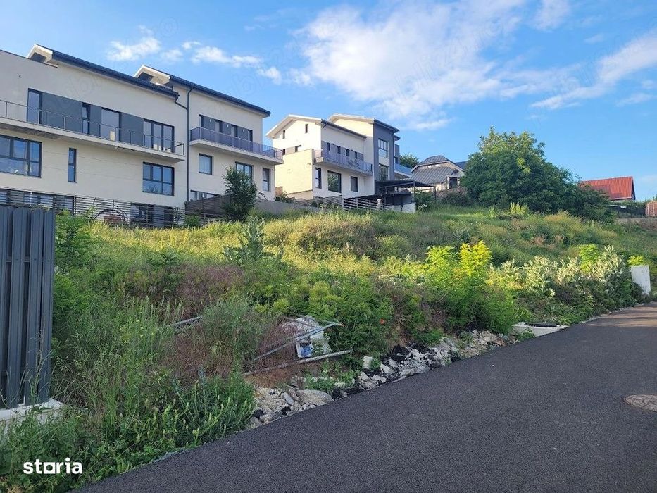 Teren cu panorama, 564 mp, construibil imediat!