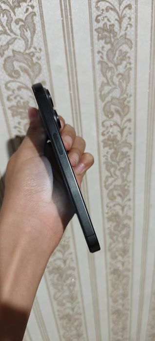 IPhone 15 pro 90%акб