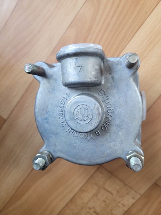 Продам клапан прискорювальный