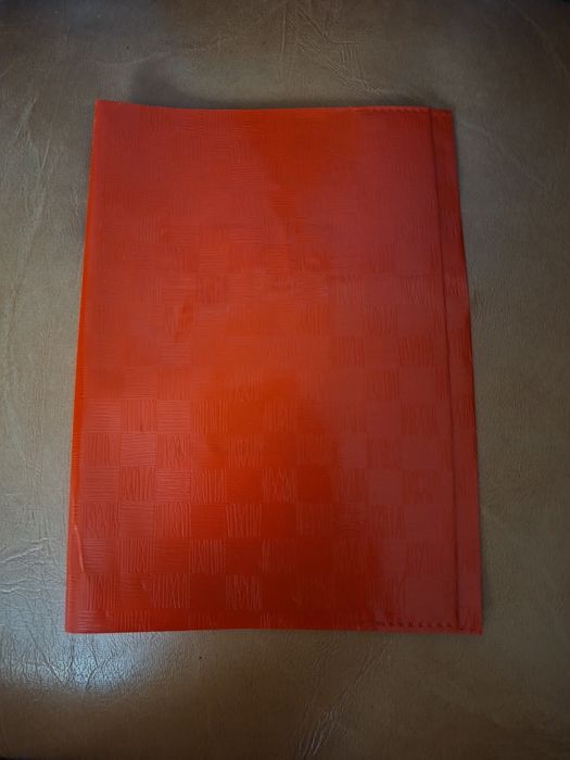 Coperte rosii caiete