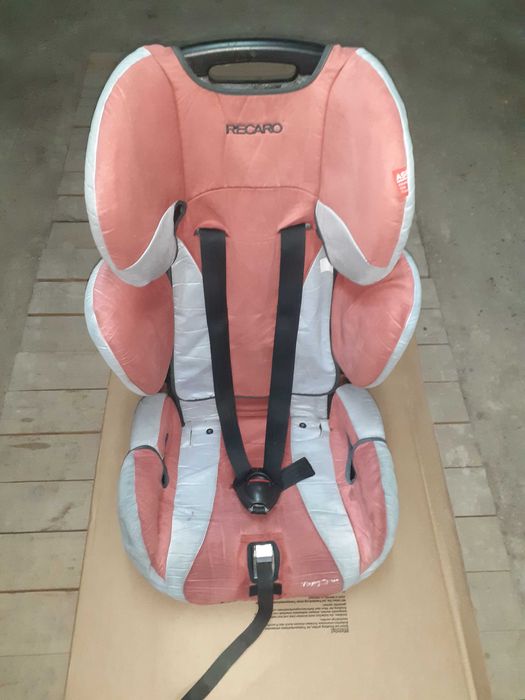 Детско столче за кола Recaro
