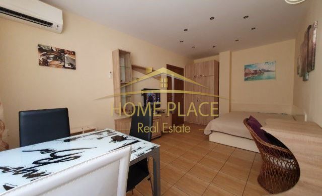 Дава се под наем Едностаен апартамент в Варна, Център - 35 кв.м за 328.95 € - Снимка #1