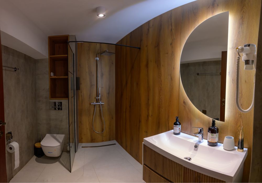 ULTRACENTRAL CENTRU VECHI.apartament in regin  hotelier cu 3 camere