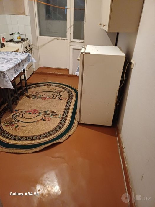 Сдается 2 ком кв 2 этаж ДСК 200доллар