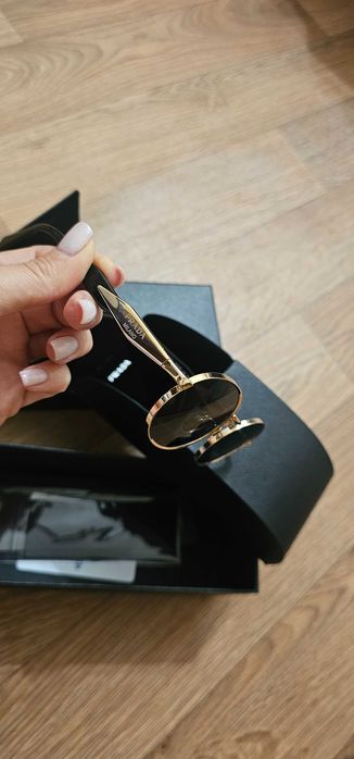 Sunglasses women