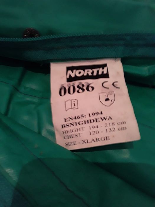 Резиновый комбинезон