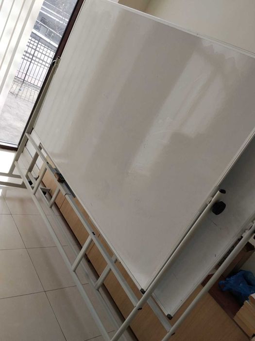 Бяла дъска за офис