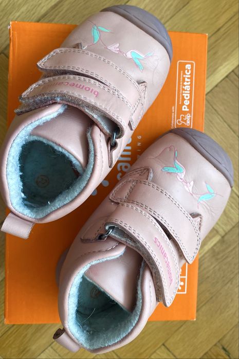 Обувки Biomecanics с вълна