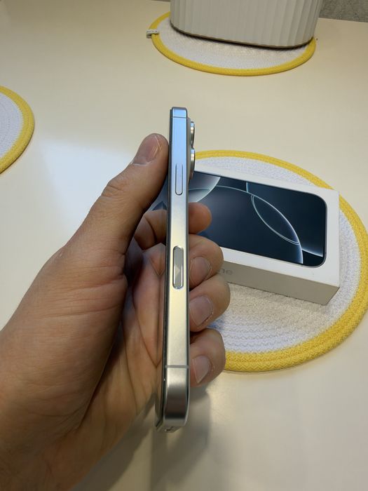 iPhone 16pro 256 сим+есим