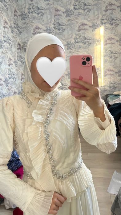 Продаю красивое нарядное платье