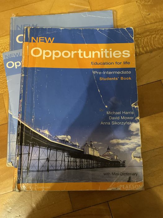 2 книги New opportunities. Pre-intermediate