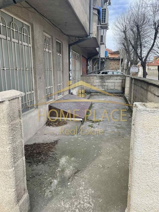 Продава се Магазин в Варна, Колхозен пазар - 65 кв.м за 1431 €/кв.м - Снимка #1