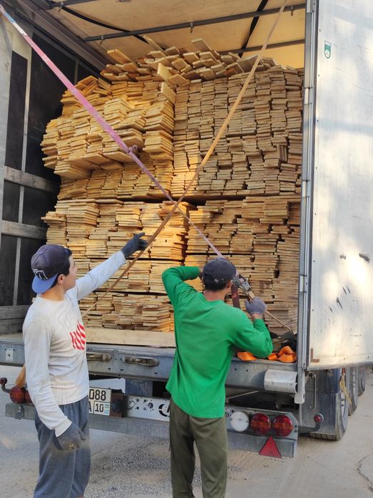 Стропила дюймовка тахта махсулотлари Столярный цех