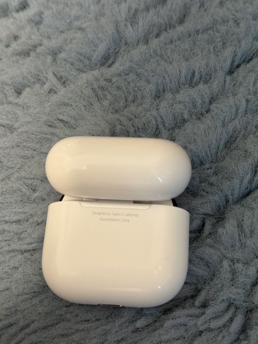 Airpods pro 2 / AirPods 4