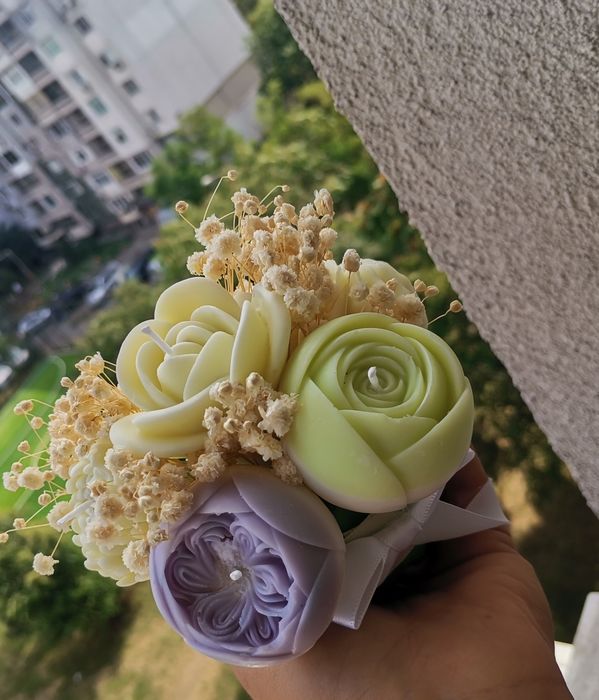 Букети от соеви свещи