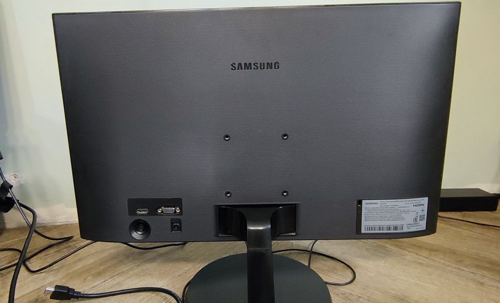 Монитор Samsung 22” Full HD