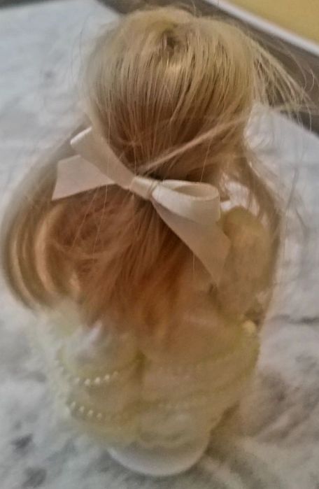 Papusa portelan / noua