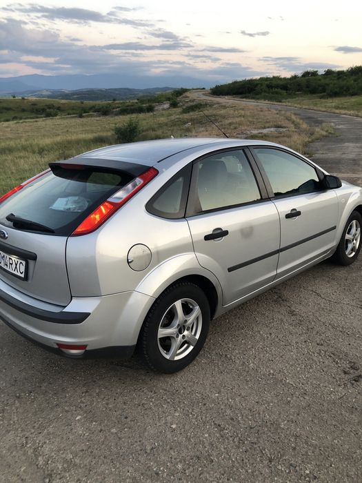 Ford focus 2 1.6 benzina