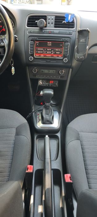 VOLKSWAGEN Polo 2010 — imagine 4