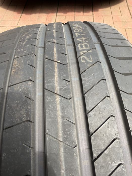 2 anvelope vara noi Pirelli P-Zero (PZ4) 285/35 ZR20