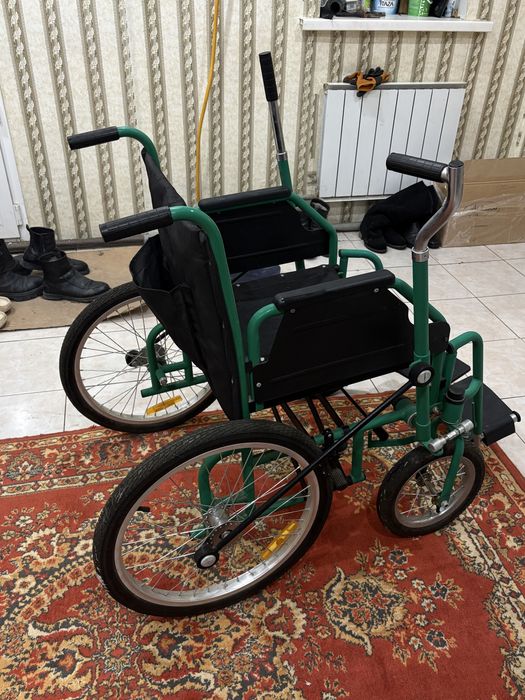 Инвалидная коляска