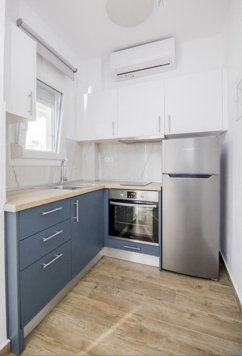 Почивка в апартамент с басейн , Паралиа Офринио