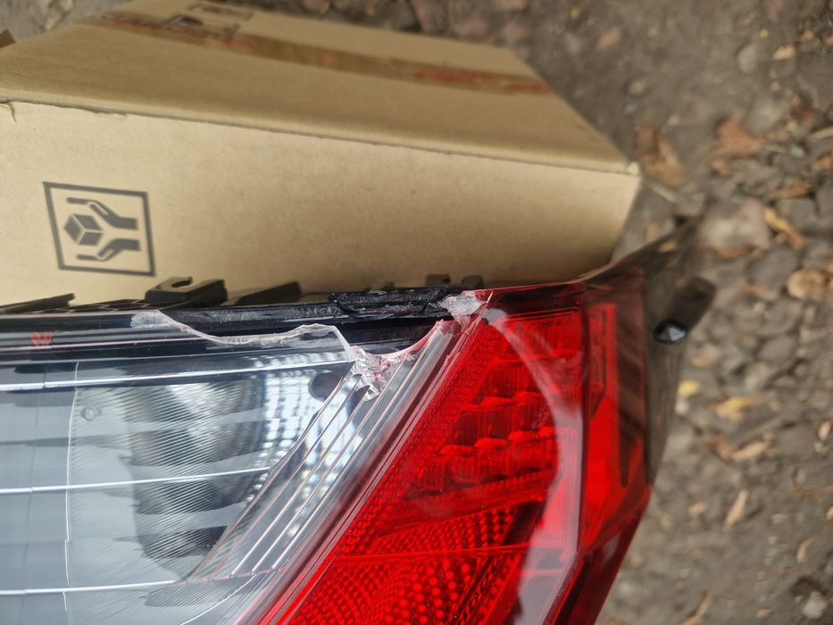 Продам задний фонарь