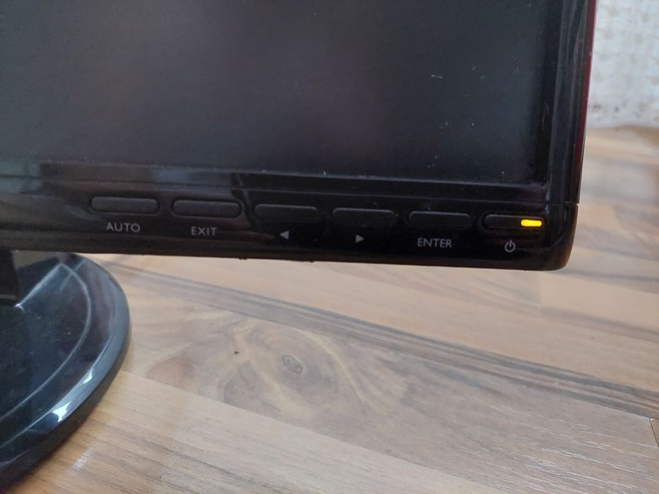 Monitor ben-q ,diagonala 21 inch [ 54-55 cm ] ,stare buna functionare