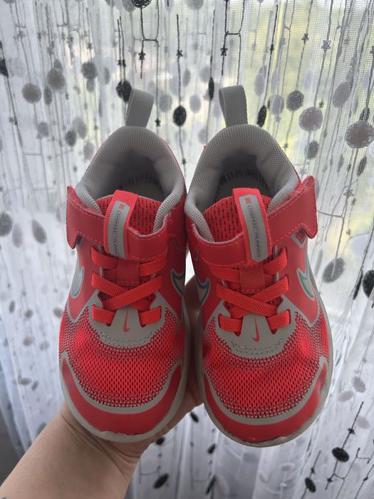 Adidasi Nike marimea 26