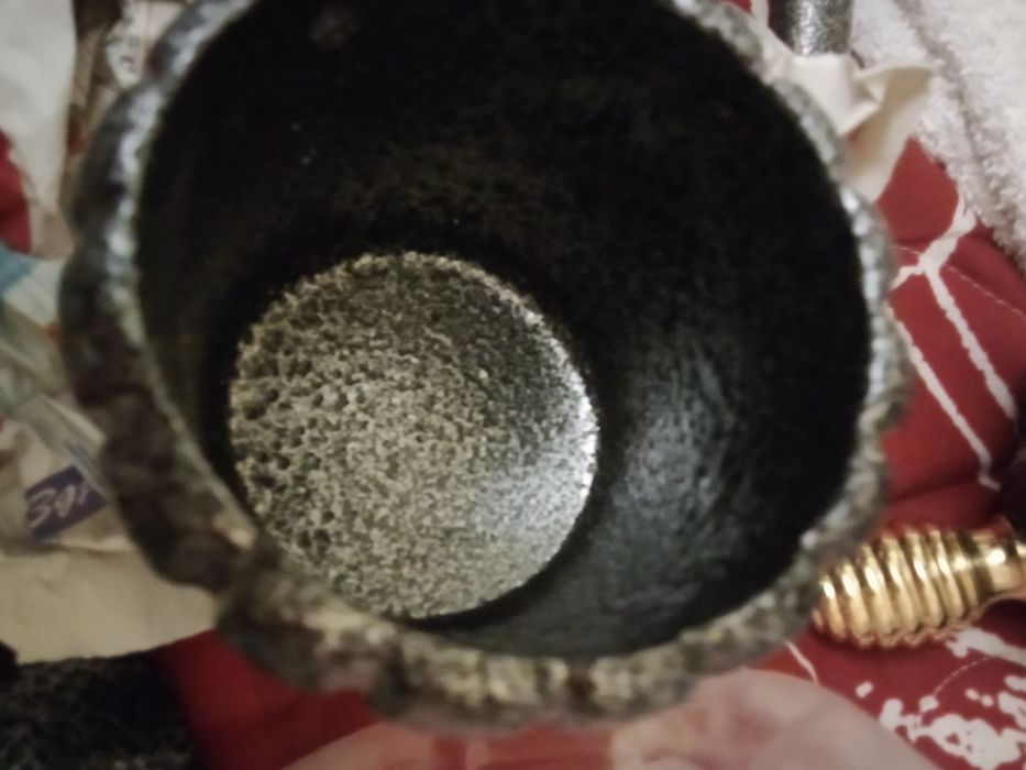 Аксесоари за баня от ковано желязо с жълт метал