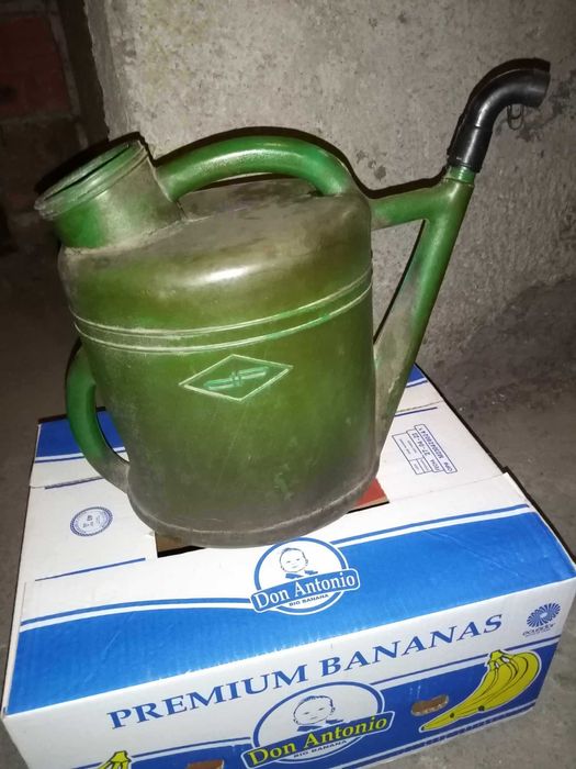 Стара лейка за ползване