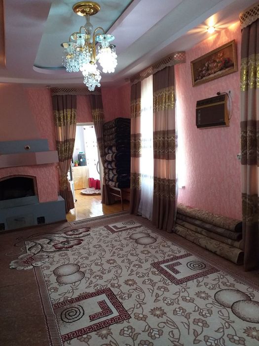 10 sotixli barcha qulayliklarga ega hovli sotiladi