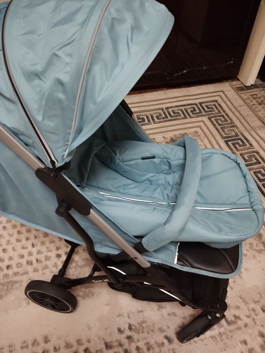 Детская коляска в хорошем состоянии