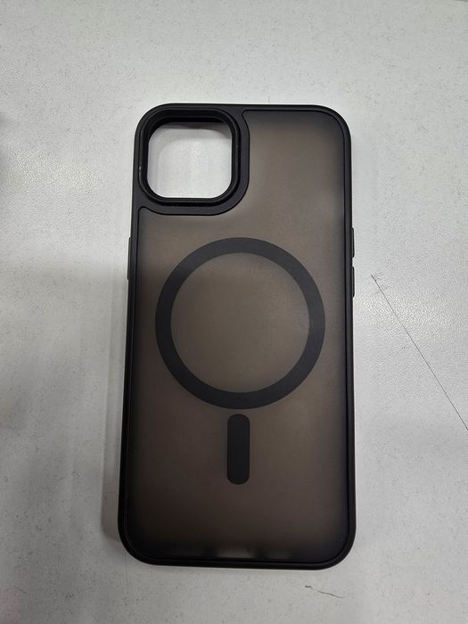 Apple iPhone 13. 128gb. Без ремонта. Ёмкость 83%. ОБМЕНА НЕТ!