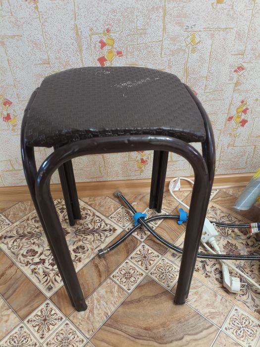 Продам столики тумбочки