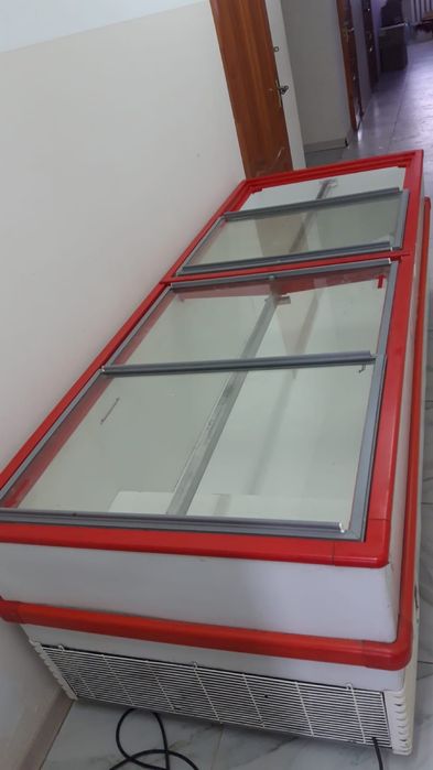 Продам морозильник