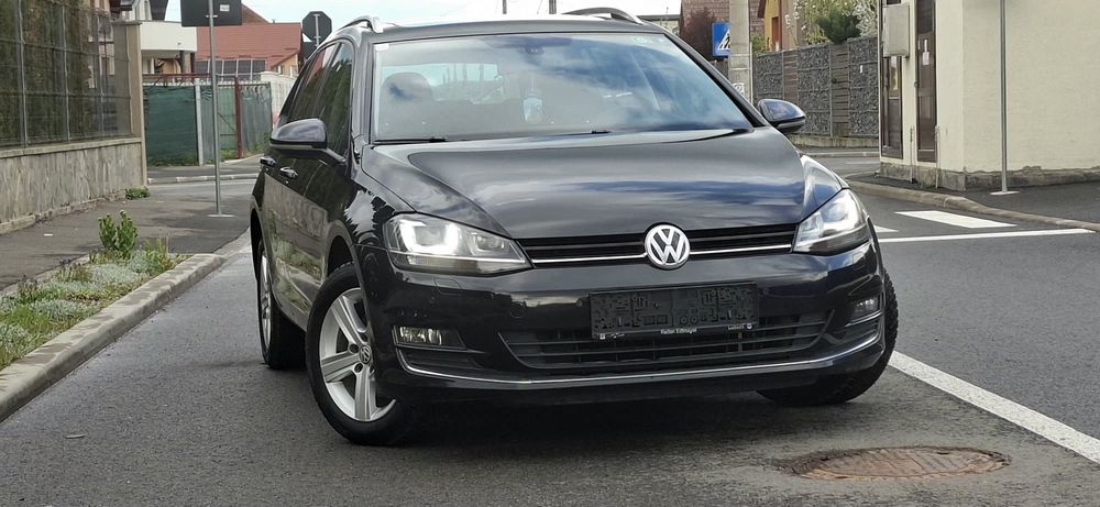 ~Volkswagen Golf VII~4Motion~An 2015~Panoramic~LineAsist~FrontAsist~Navi~Carte service~