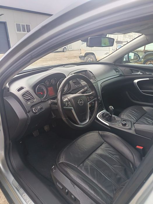Opel Insignia  2.0