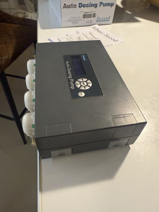 Дозираща помпа 4 канала jebao jecod