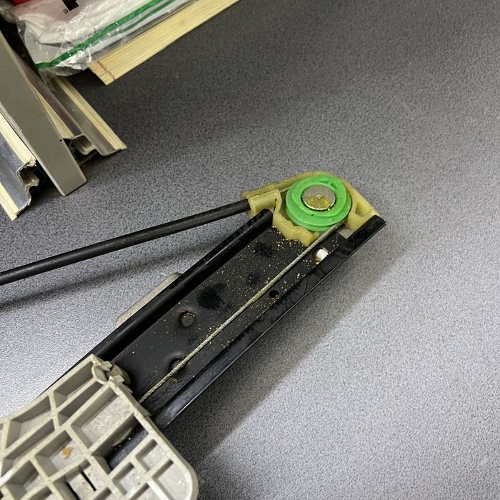 Стеклоподьемник моторчик ауди а4 b8