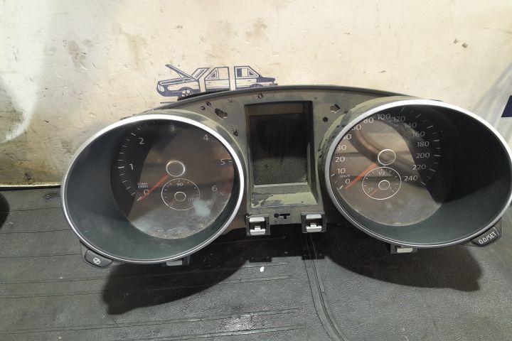 Ceasuri bord 5K0920860J 5K0920860J Volkswagen VW Golf a 6-a generatie