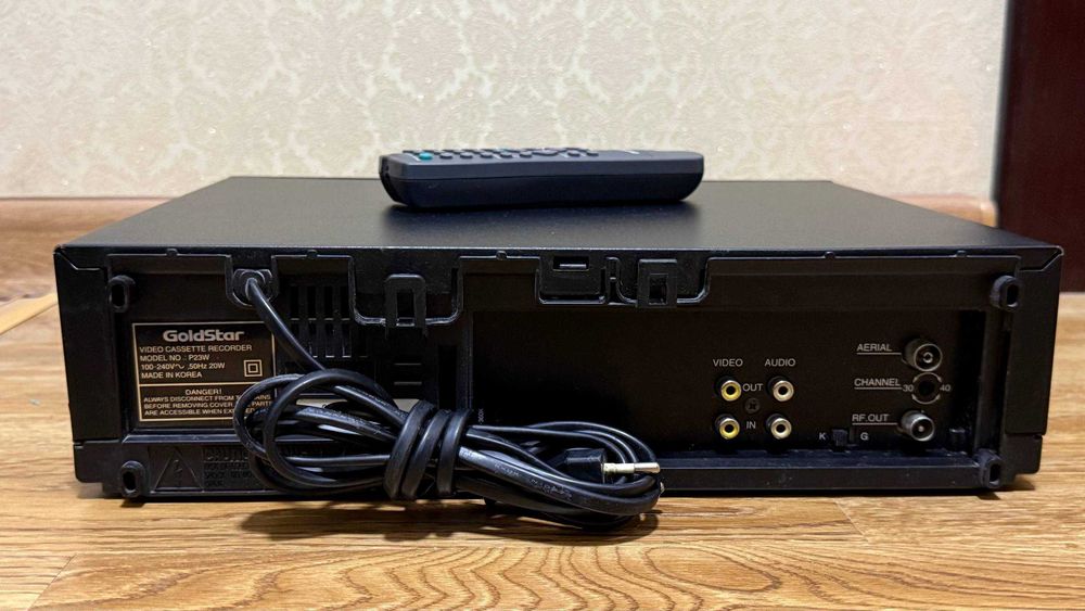 Видеомагнитофон GoldStar P23W. Made In Korea!