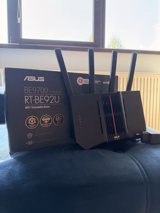 ASUS RT-BE92U WiFi 7 BE9700 Tri-Band – Ca nou, in garantie