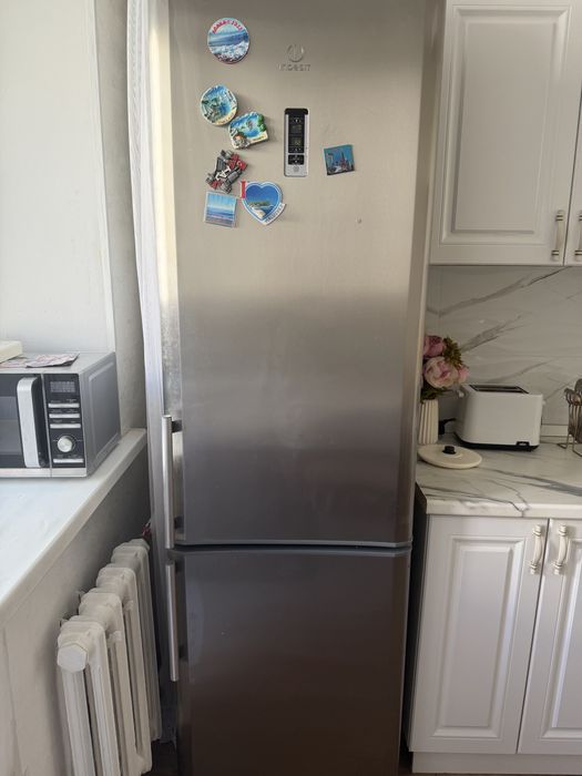Холодилтник Indesit