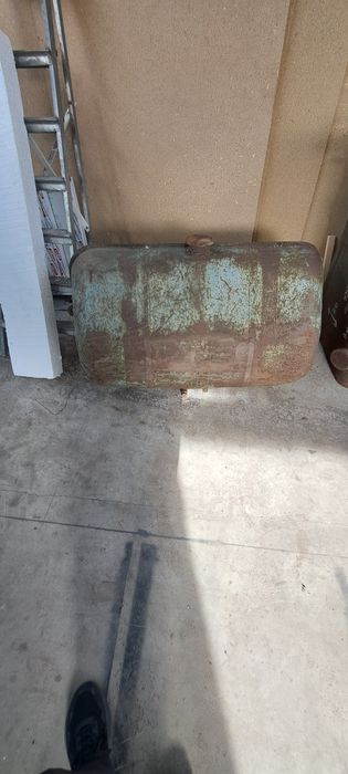 Продам топливный бак